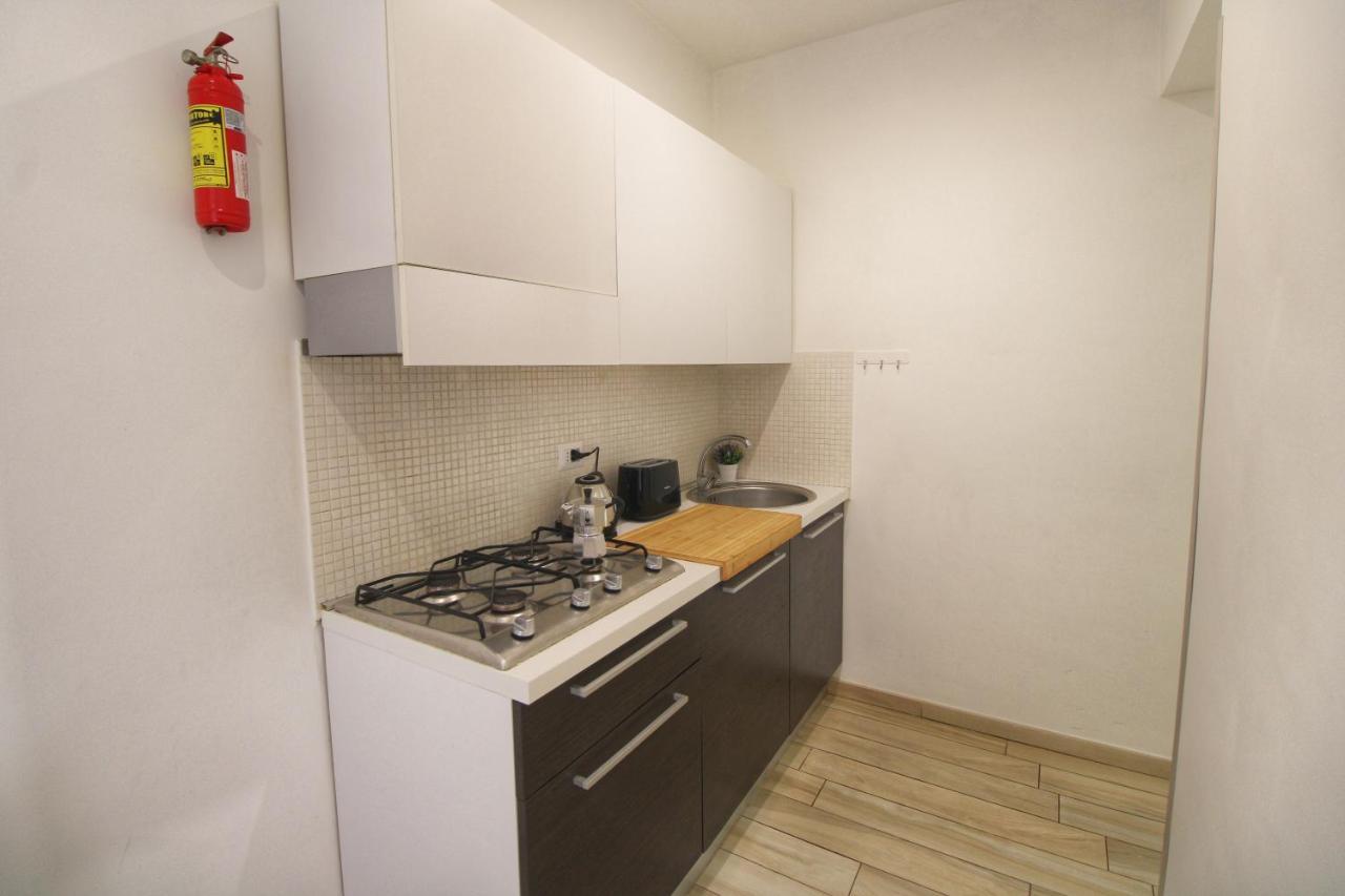 רומא Dalmati House San Lorenzo מראה חיצוני תמונה