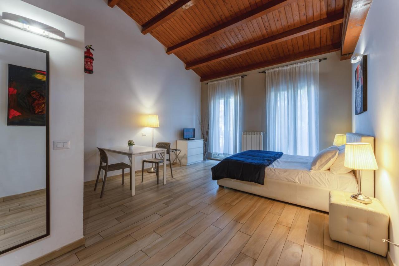 רומא Dalmati House San Lorenzo מראה חיצוני תמונה
